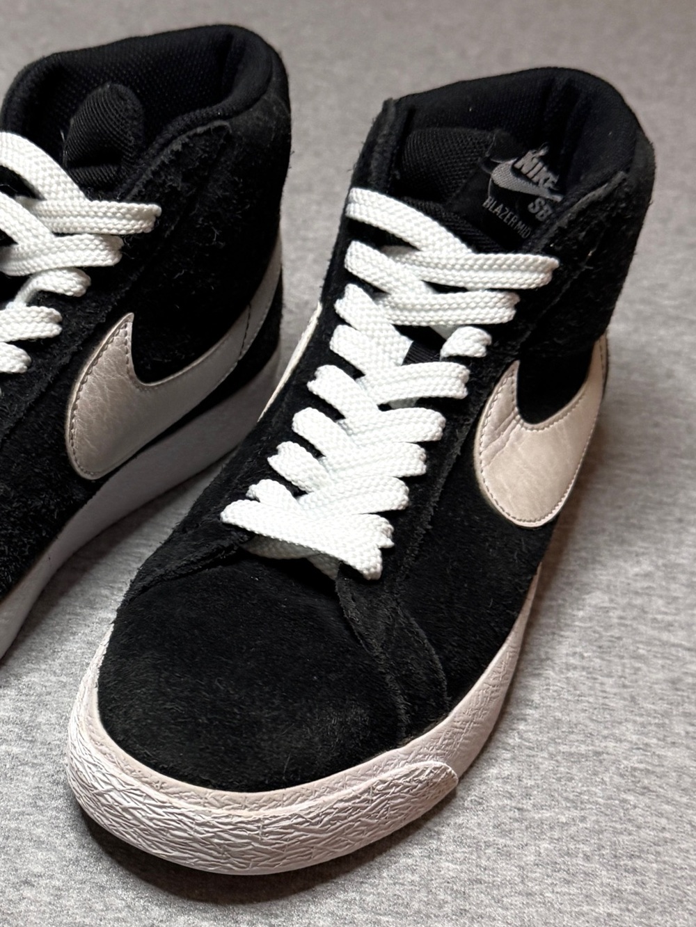Nike Blazer Mid '77 Suede Black White - Women's Size 9